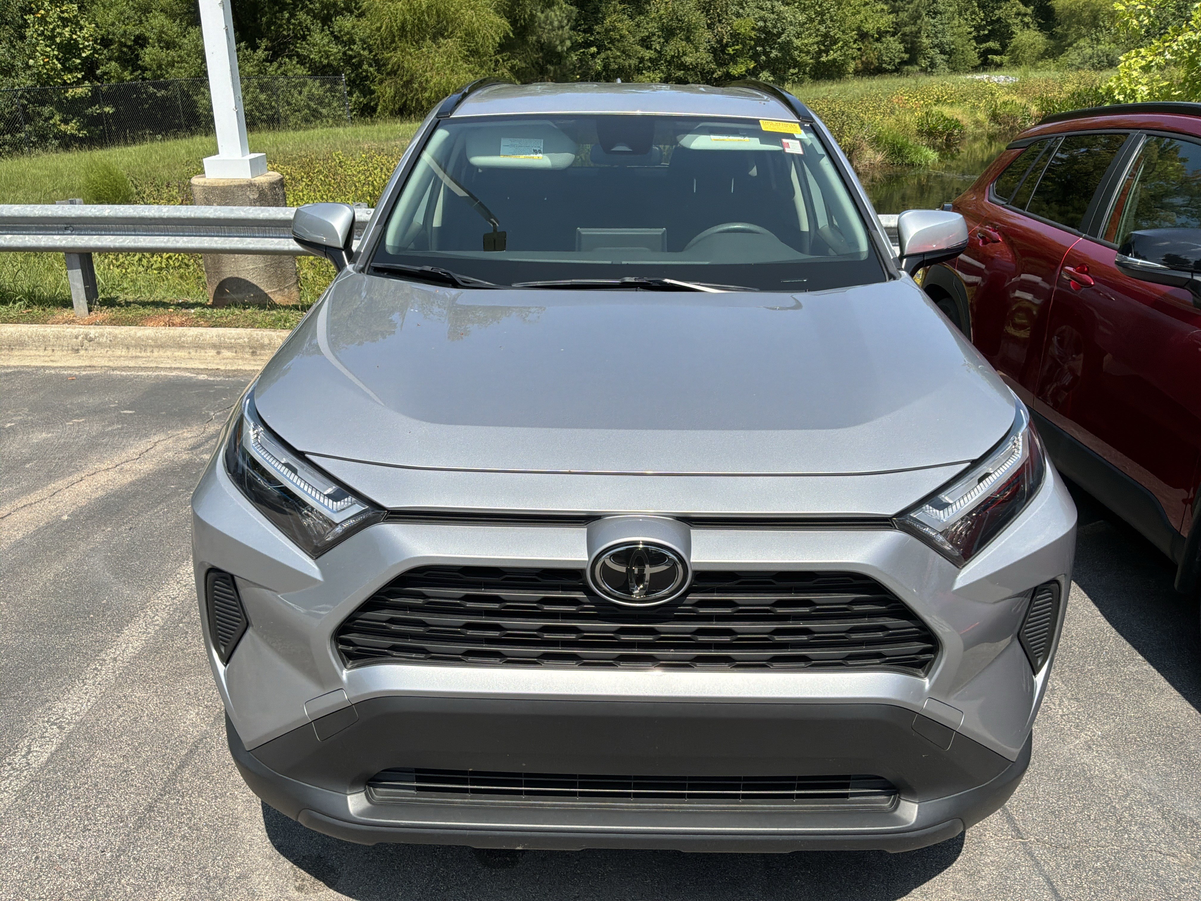 Used 2025 Toyota RAV4 LE AWD/4WD image 37