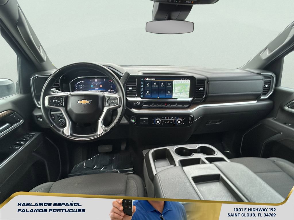 Used 2025 Chevrolet Silverado 2500 LT w/ Convenience Package image 28