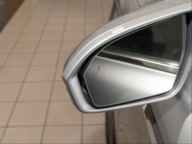 Used 2021 Lincoln Nautilus Reserve AWD/4WD image 8