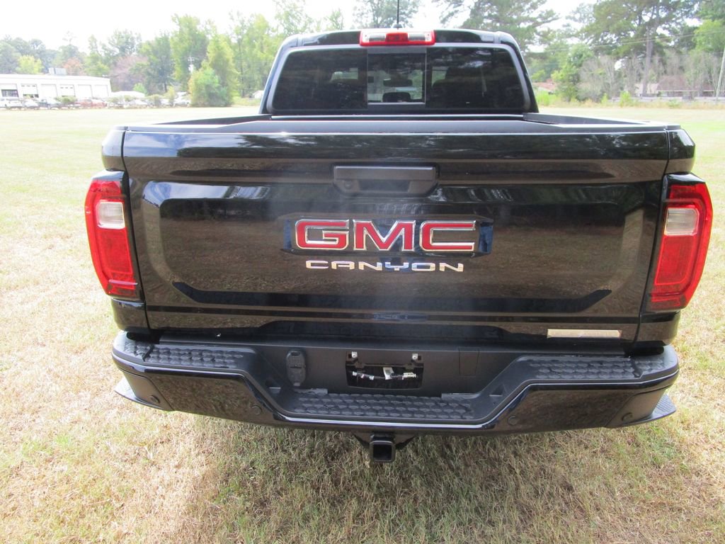 New 2026 GMC Canyon Elevation image 8