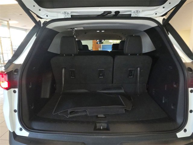 Used 2021 Chevrolet Traverse LT image 24