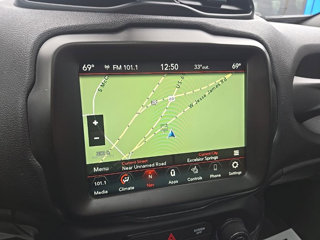 Used 2022 Jeep Renegade Latitude w/ Sun/Sound Group image 50