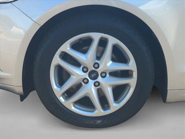 Used 2016 Ford Fusion SE FWD image 22