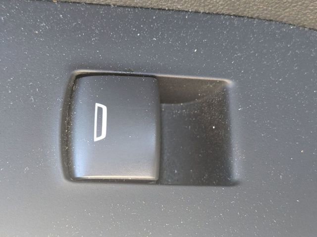 Used 2025 Chevrolet Silverado 1500 LT image 32