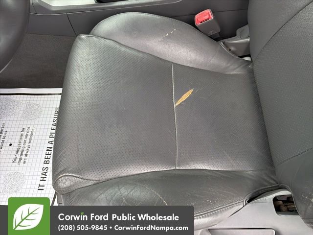 Used 2006 Toyota Solara Convertible image 25