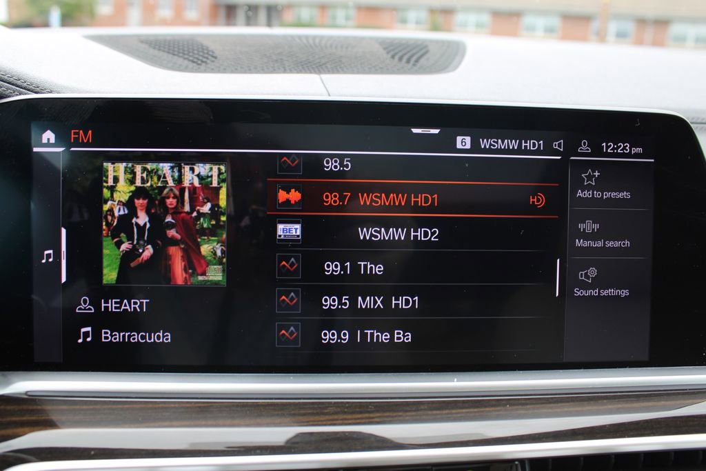 Used 2019 BMW X5 xDrive40i w/ Executive Package image 16