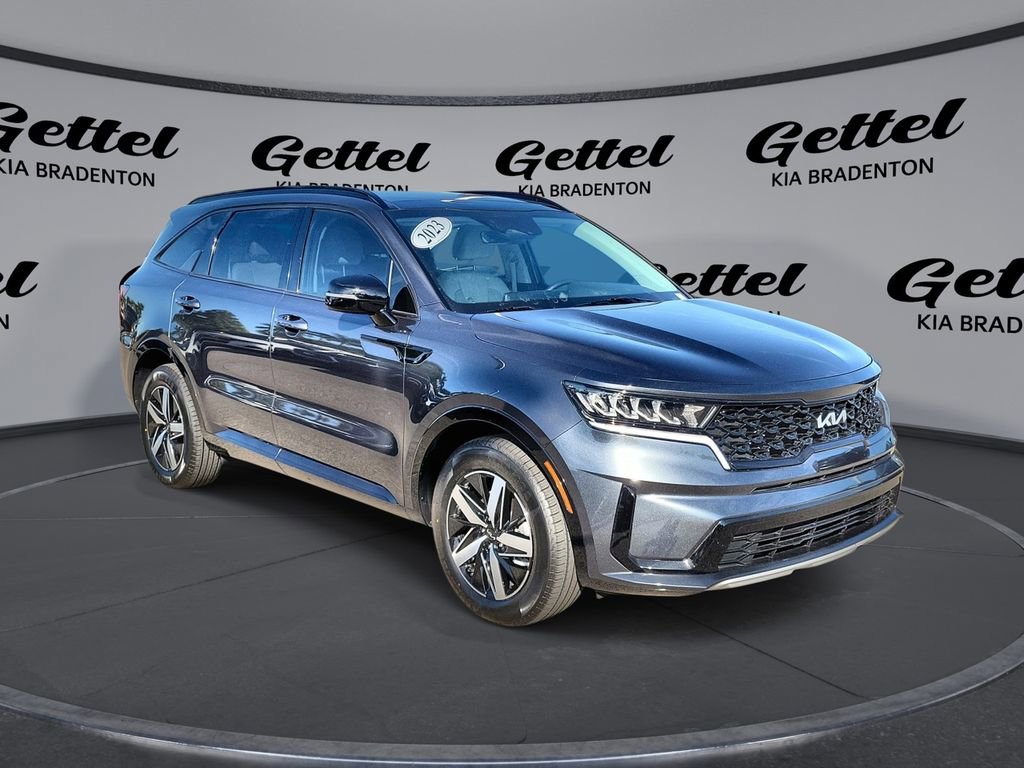 Used 2023 Kia Sorento S w/ Panoramic Sunroof Package image 1