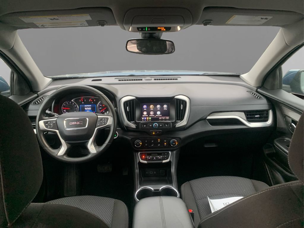 Used 2024 GMC Terrain SLE image 24