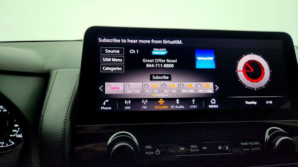 Used 2022 Nissan Armada SV w/ SV Appearance Package image 18