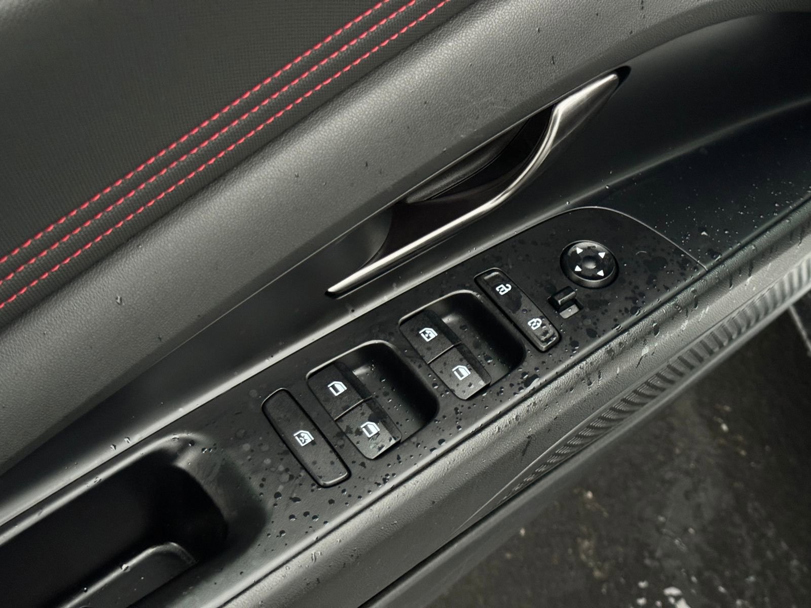 Used 2022 Hyundai Elantra N Line image 13