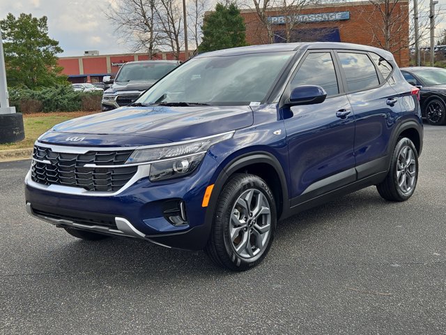 New 2025 Kia Seltos LX AWD/4WD image 1