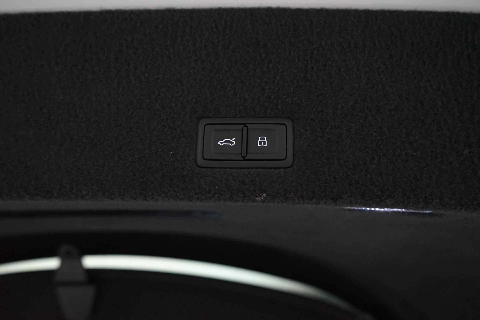 Used 2019 Lamborghini Urus AWD/4WD image 30