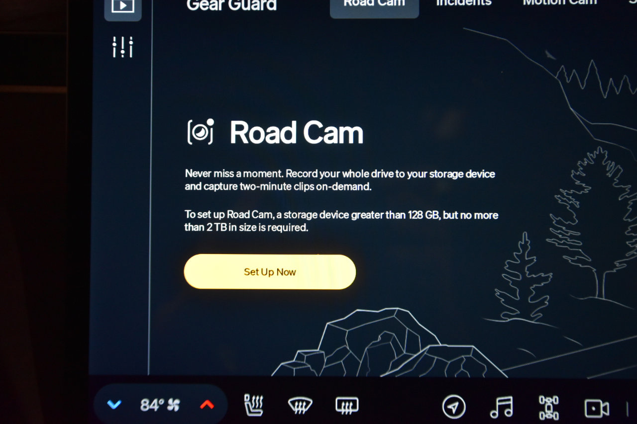 Used 2022 Rivian R1T Adventure image 42