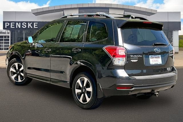 Used 2018 Subaru Forester 2.5i Premium w/ All-Weather Package AWD/4WD image 12