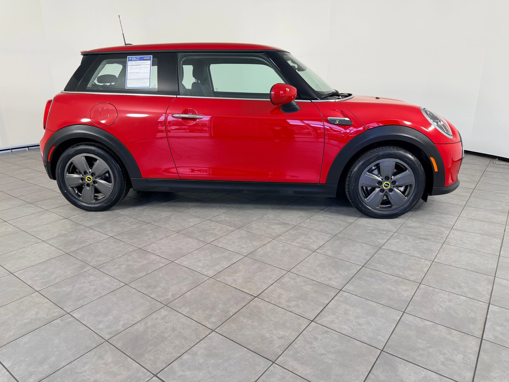 Certified 2024 MINI Cooper SE image 8
