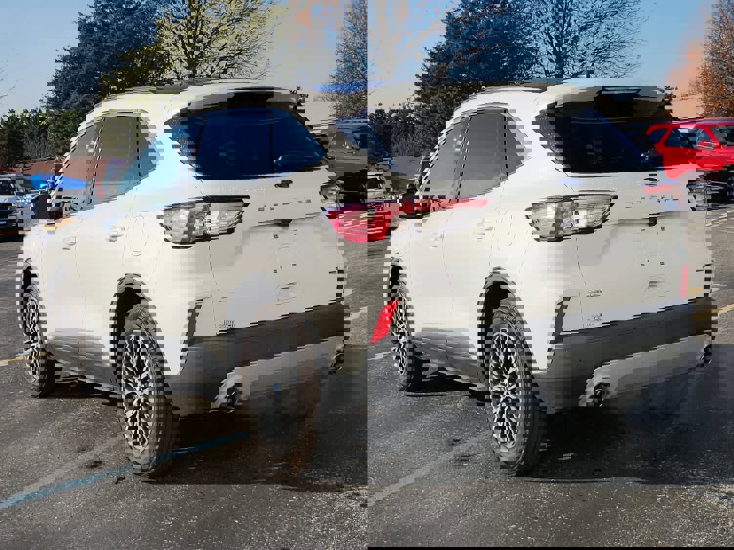 Used 2022 Ford Escape SEL w/ Technology Package image 4