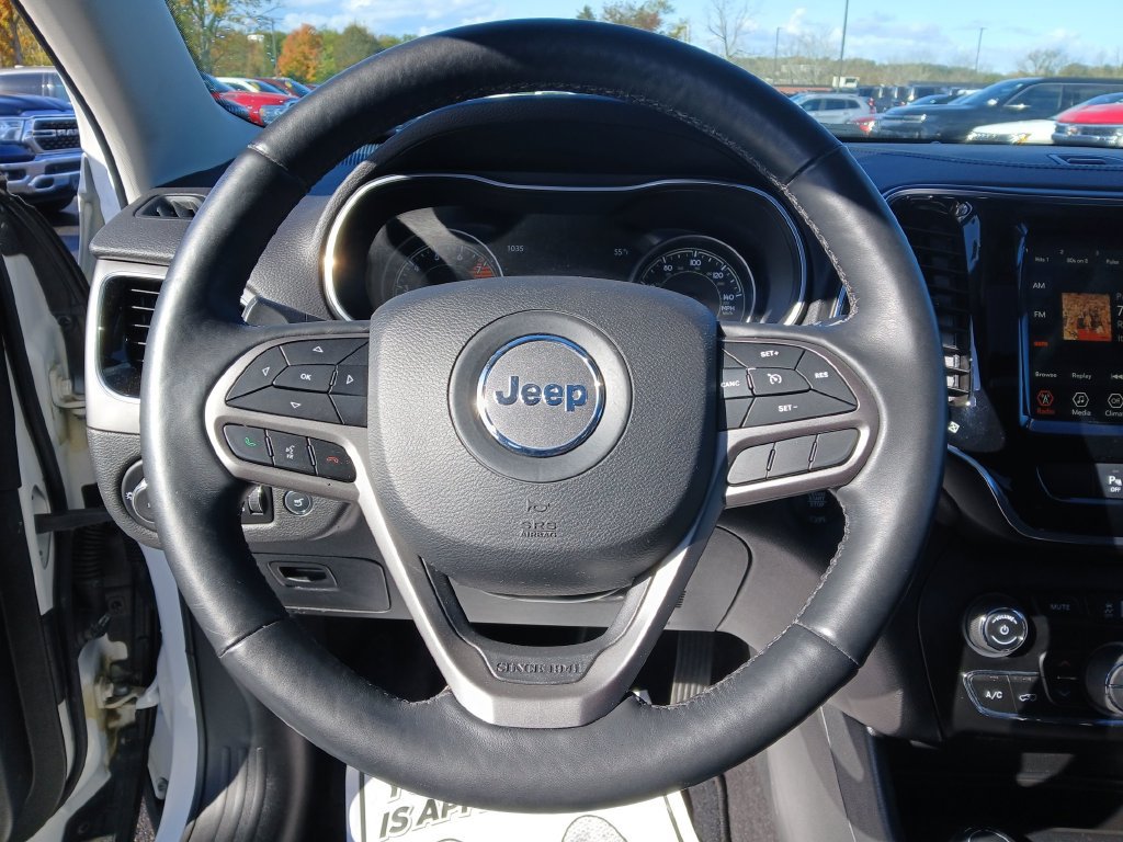 Used 2019 Jeep Cherokee Limited AWD/4WD image 15