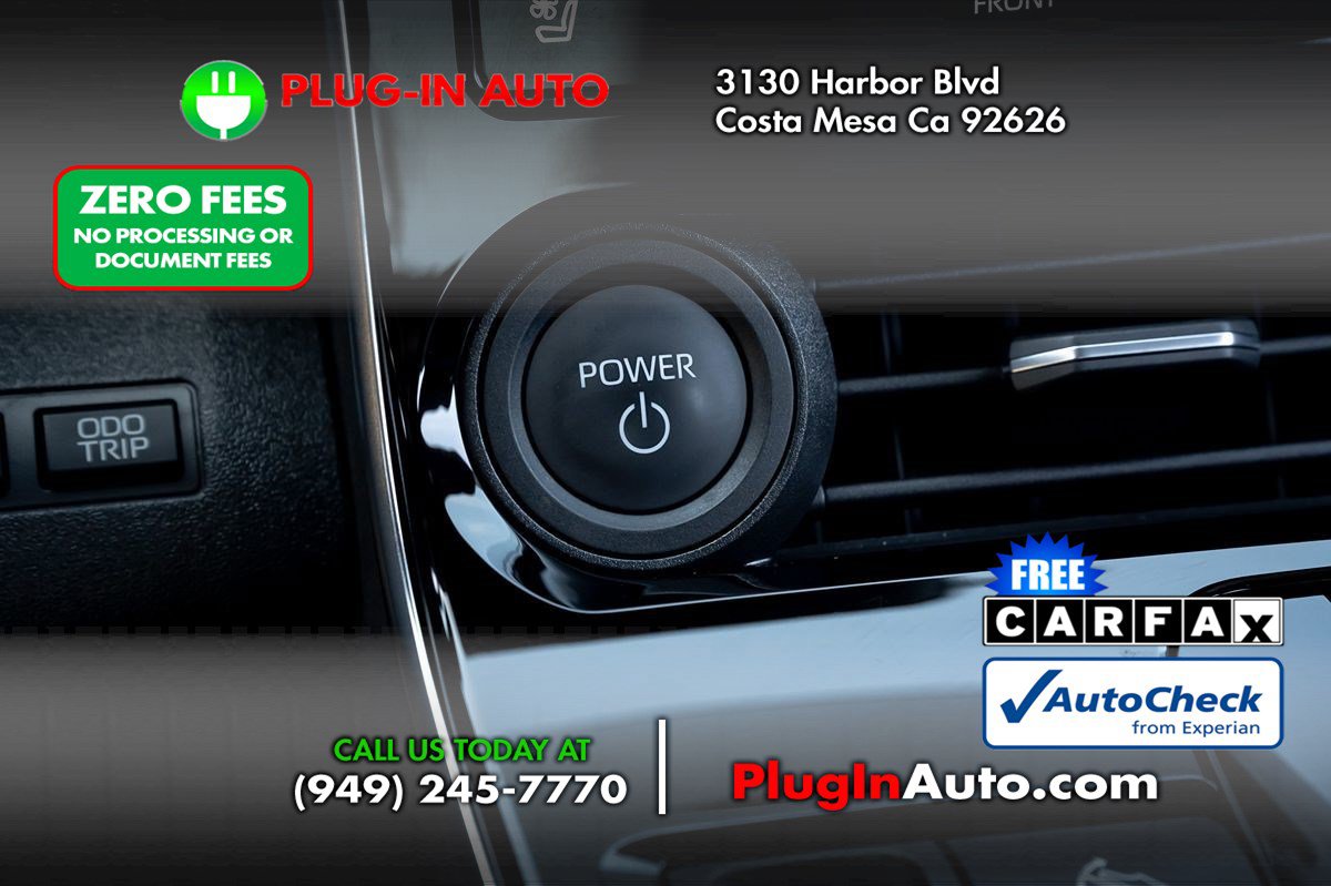 Used 2023 Subaru Solterra AWD image 26