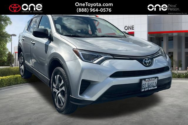 Used 2018 Toyota RAV4 LE w/ Carpet Mat Package FWD image 1