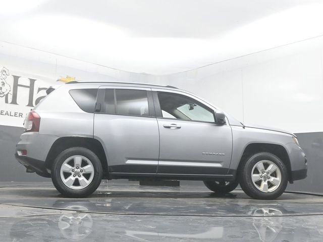 Used 2016 Jeep Compass Latitude image 52