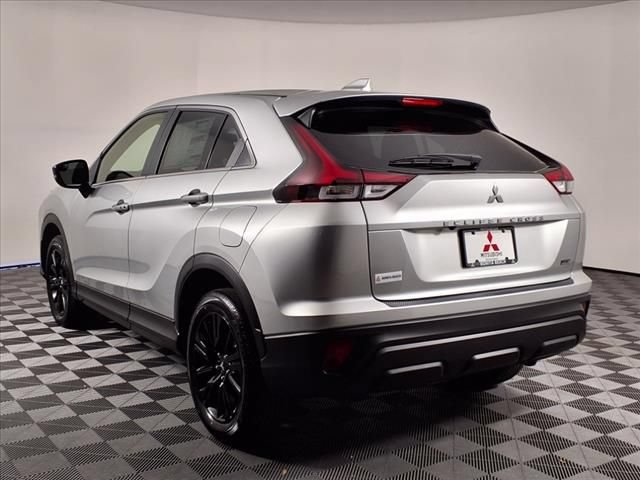 Used 2025 Mitsubishi Eclipse Cross LE AWD/4WD image 5
