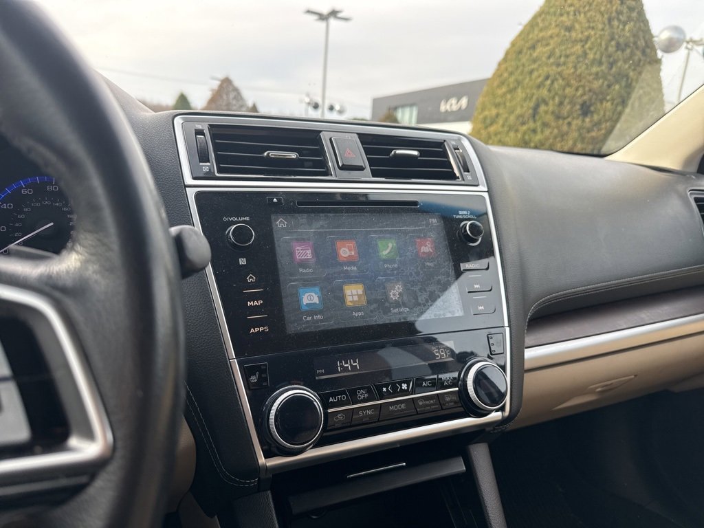 Used 2018 Subaru Outback 2.5i Limited image 11