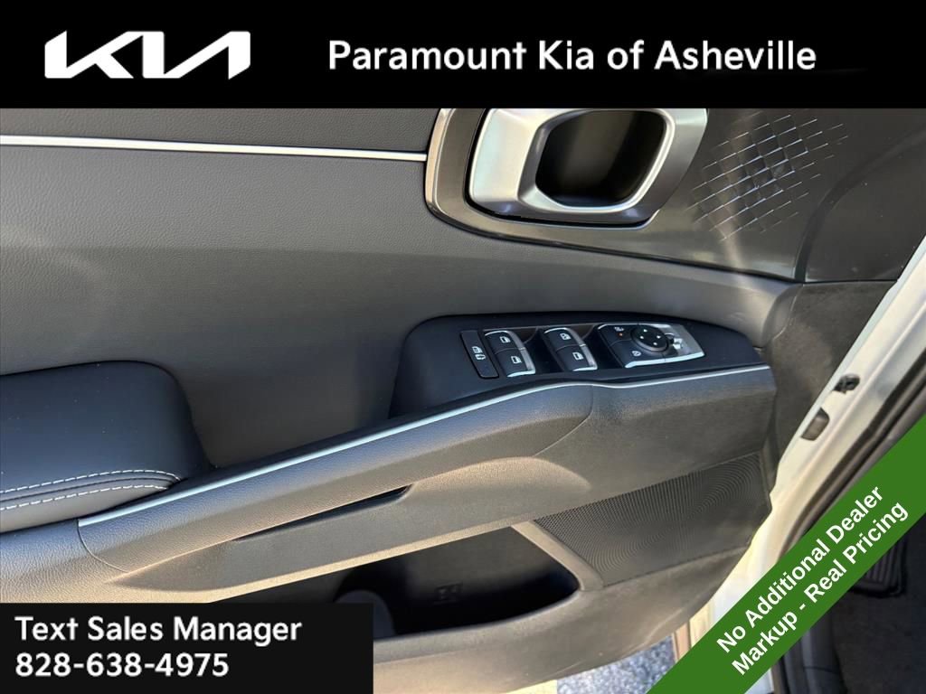 New 2026 Kia Sorento LX image 22