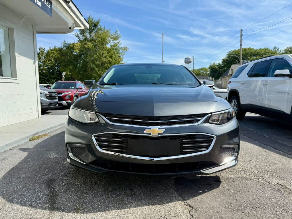 Used 2017 Chevrolet Malibu LT image 4