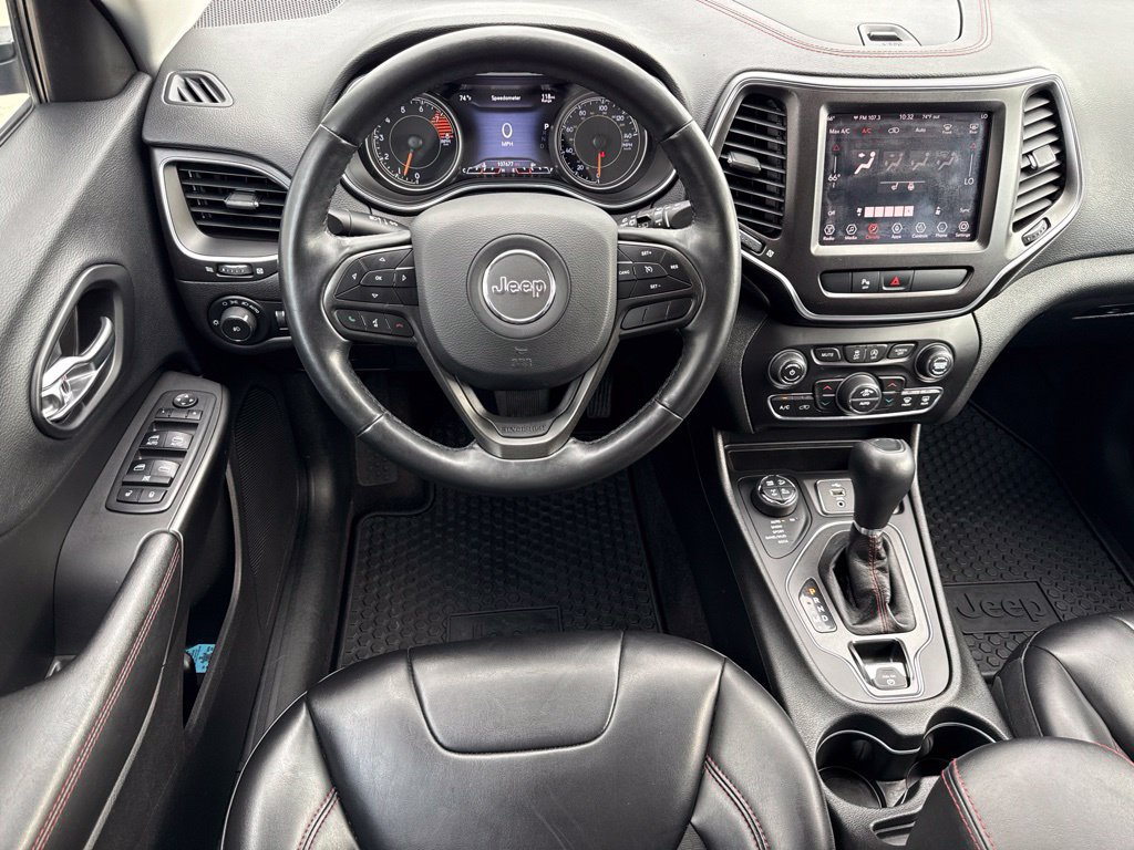 Used 2019 Jeep Cherokee Trailhawk w/ Cold Weather Group AWD/4WD image 22