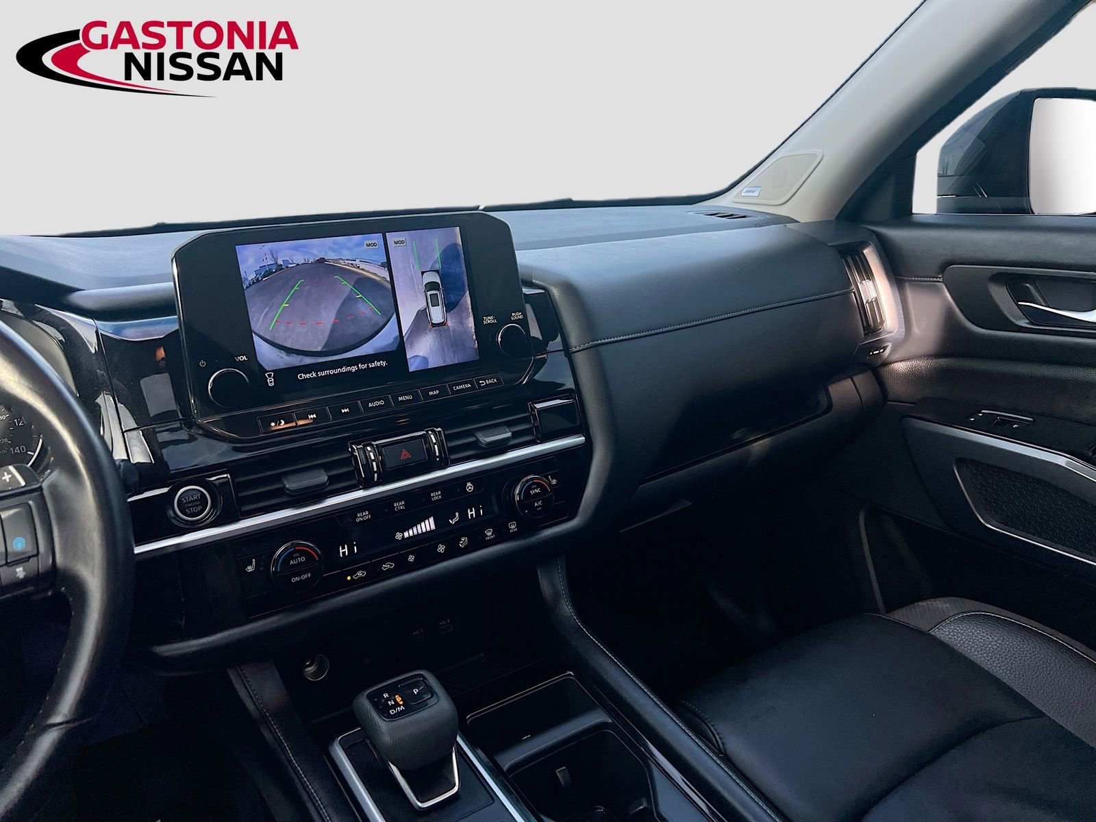 Used 2023 Nissan Pathfinder SL w/ SL Premium Package image 32