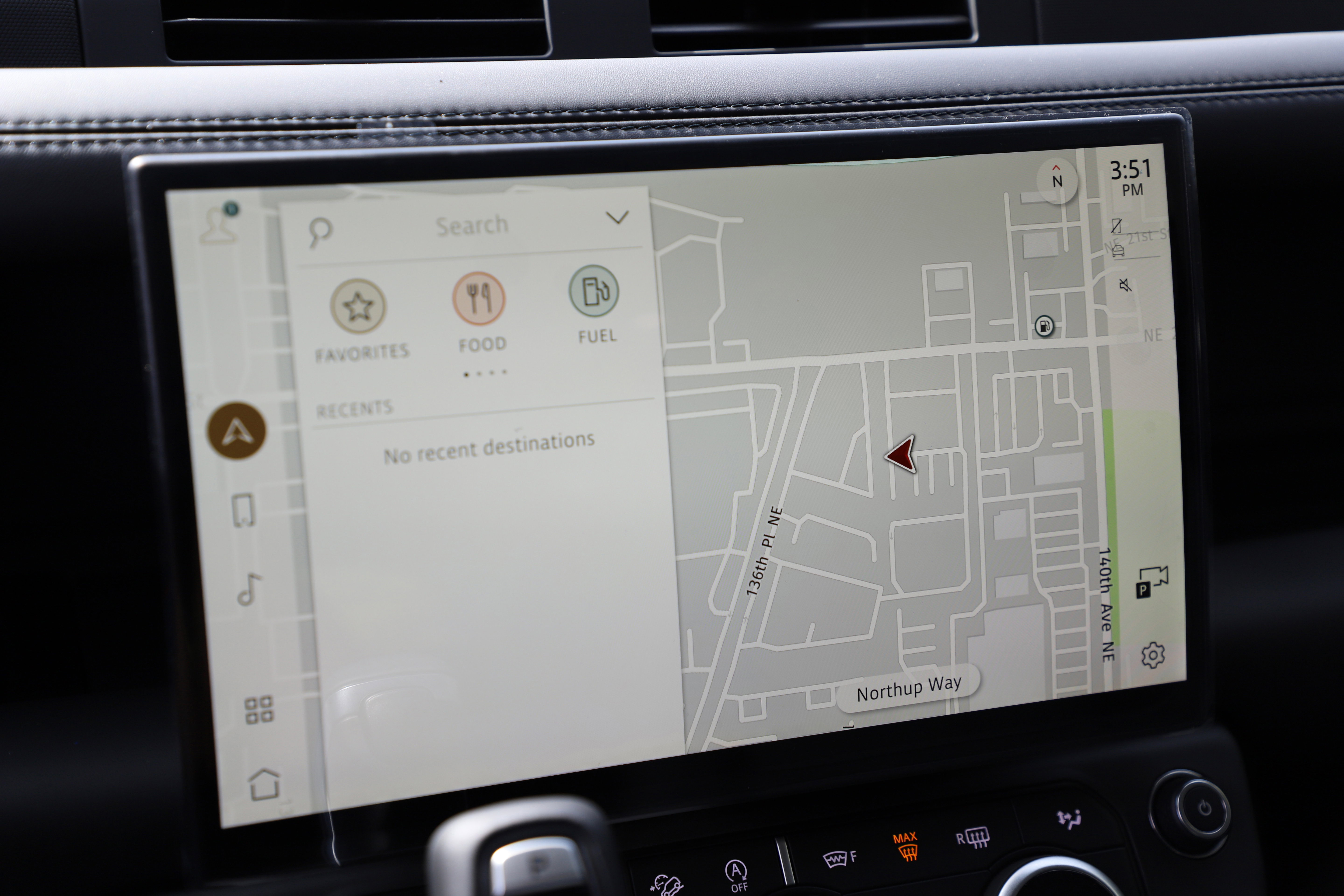 New 2026 Land Rover Defender 110 X-Dynamic SE image 20