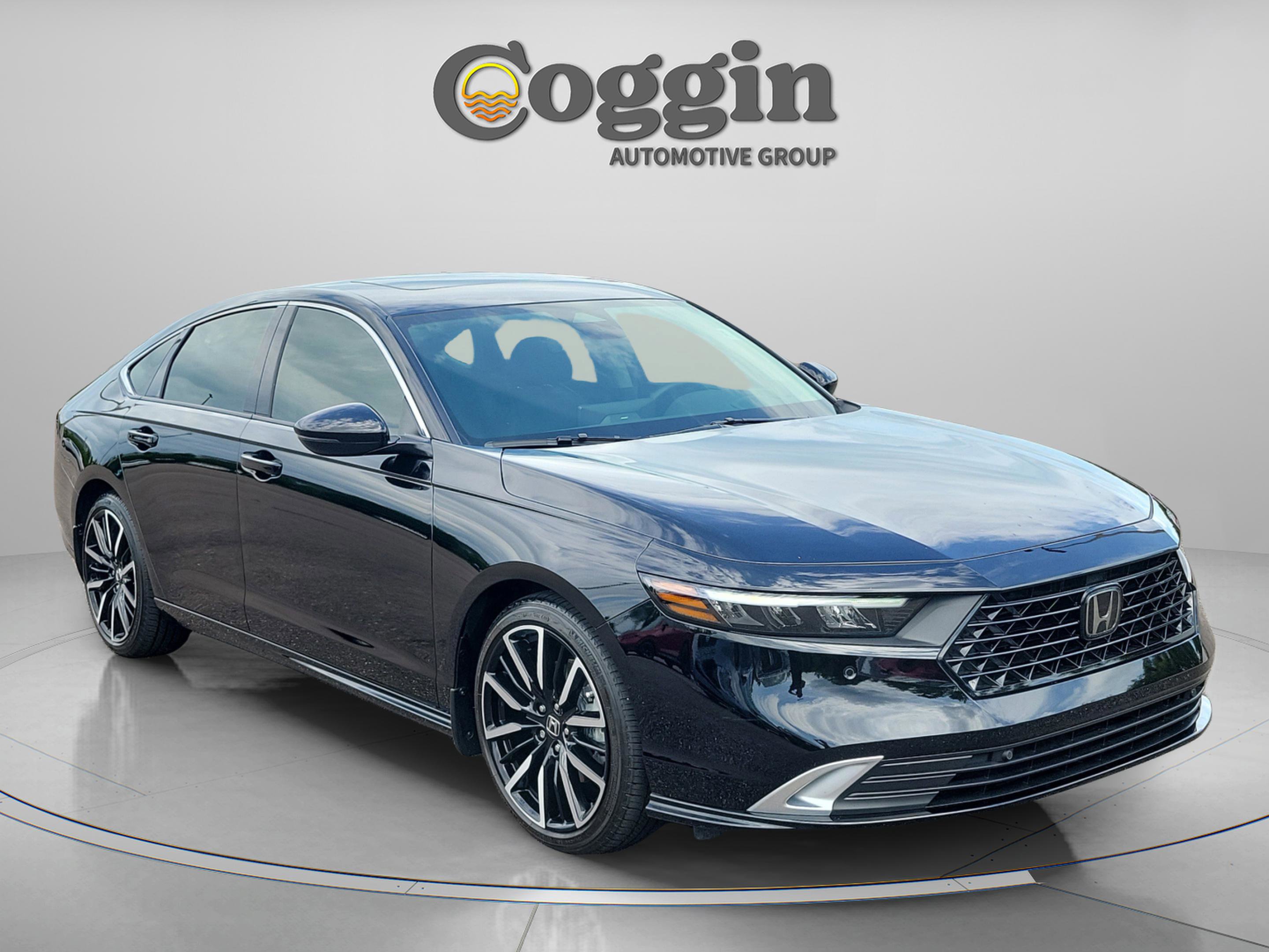 Used 2024 Honda Accord Touring image 7