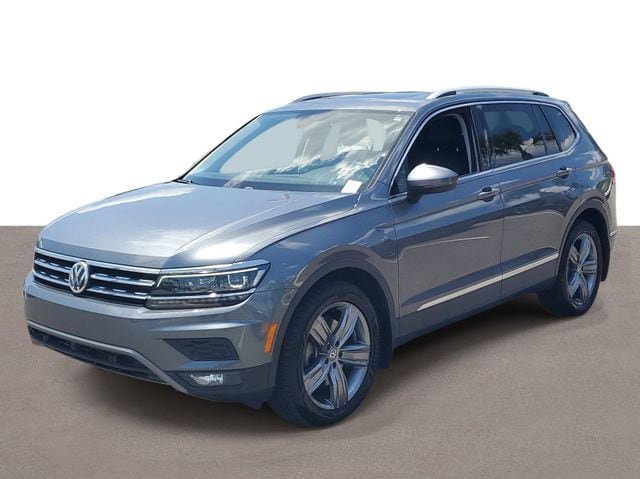 Used 2018 Volkswagen Tiguan SEL Premium FWD image 2