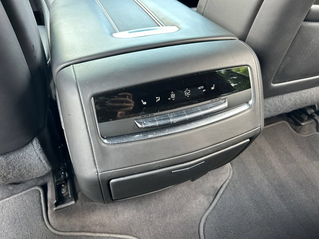Used 2023 Cadillac Escalade V AWD/4WD image 44