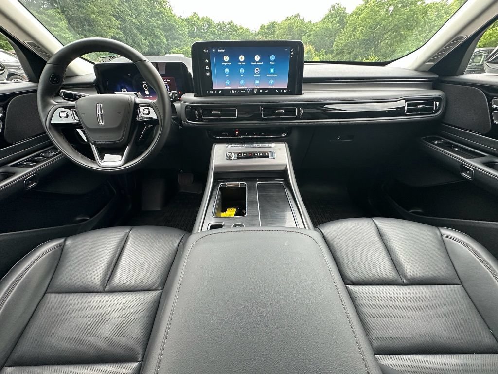 New 2026 Lincoln Aviator AWD image 20