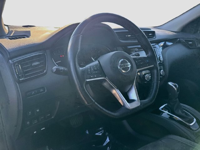 Used 2022 Nissan Rogue Sport SV w/ Technology Package AWD/4WD image 9
