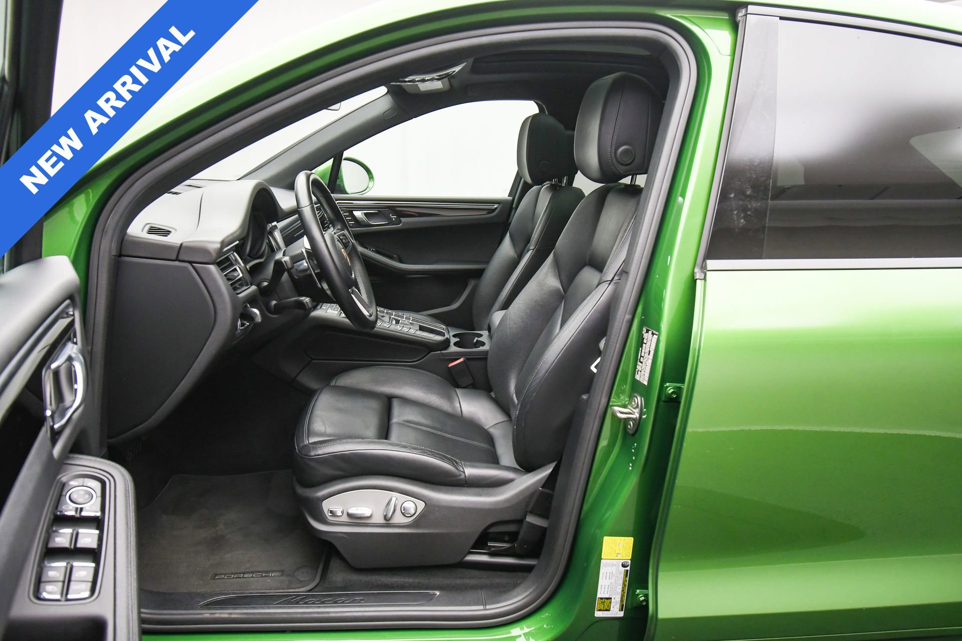 Used 2019 Porsche Macan Base image 19