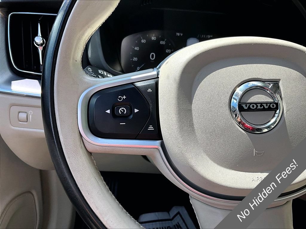 Used 2020 Volvo XC60 T6 Momentum w/ Protection Package Premier AWD/4WD image 16