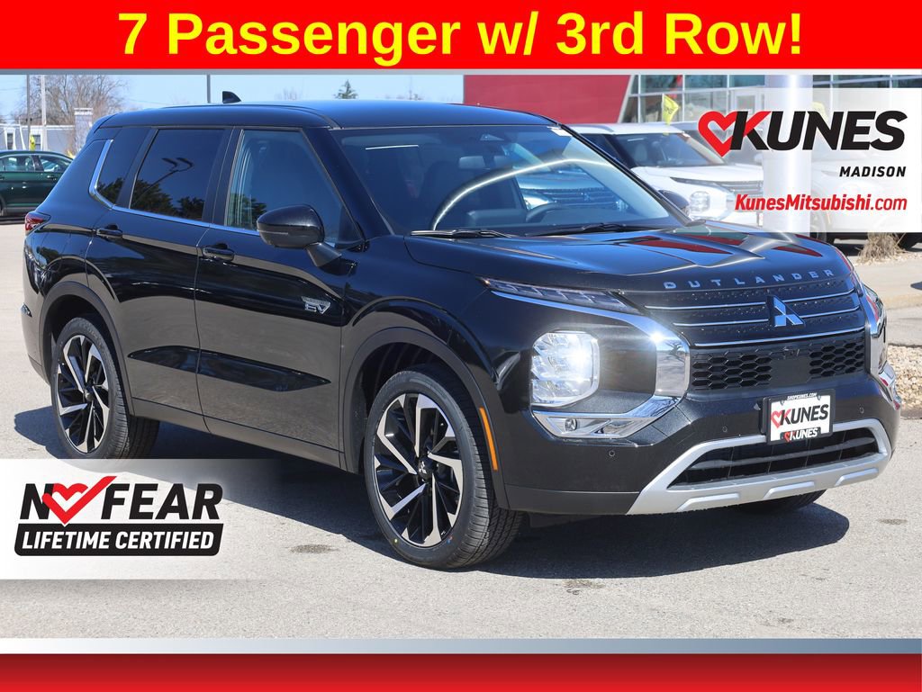 New 2025 Mitsubishi Outlander SEL image 1