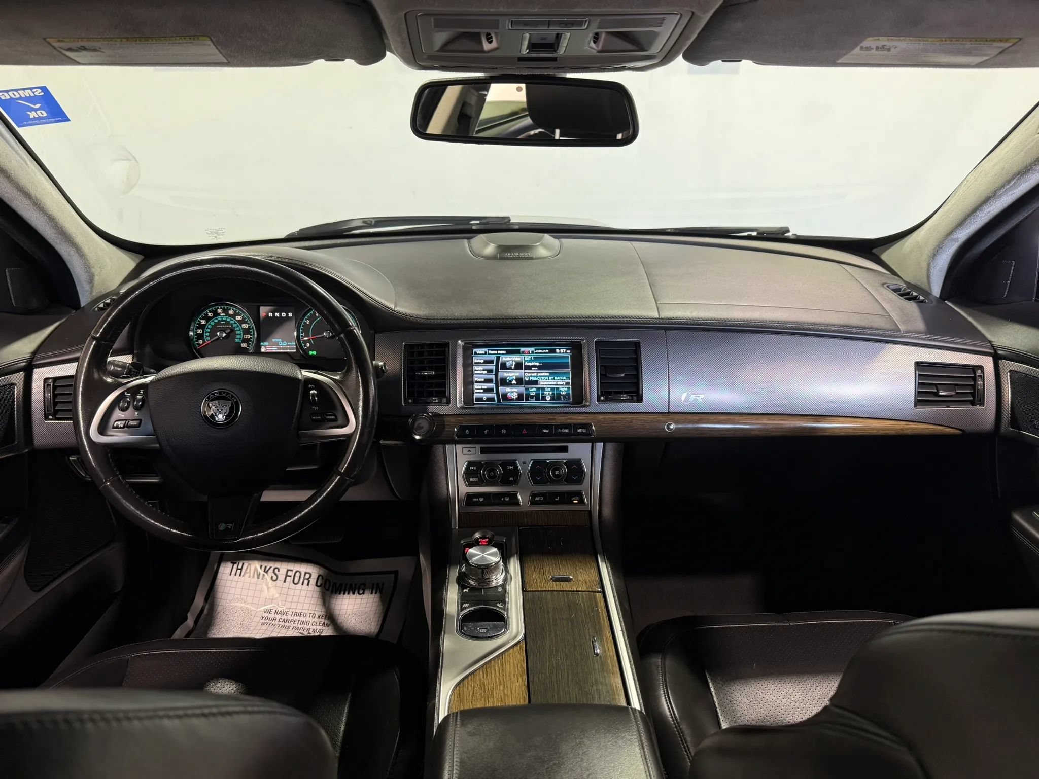 Used 2014 Jaguar XF R RWD image 10