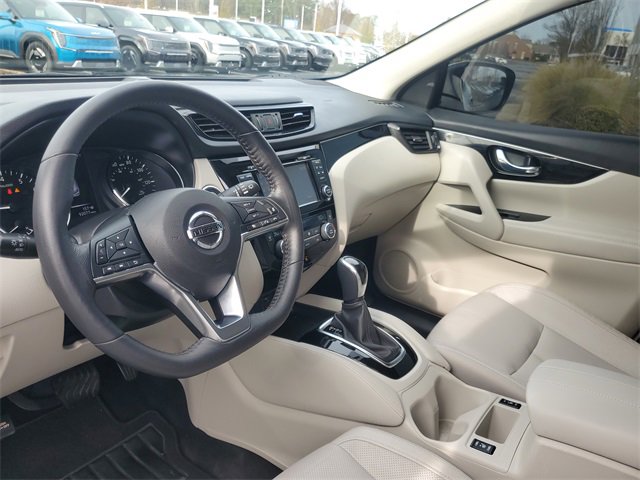 Used 2018 Nissan Rogue Sport SL image 13