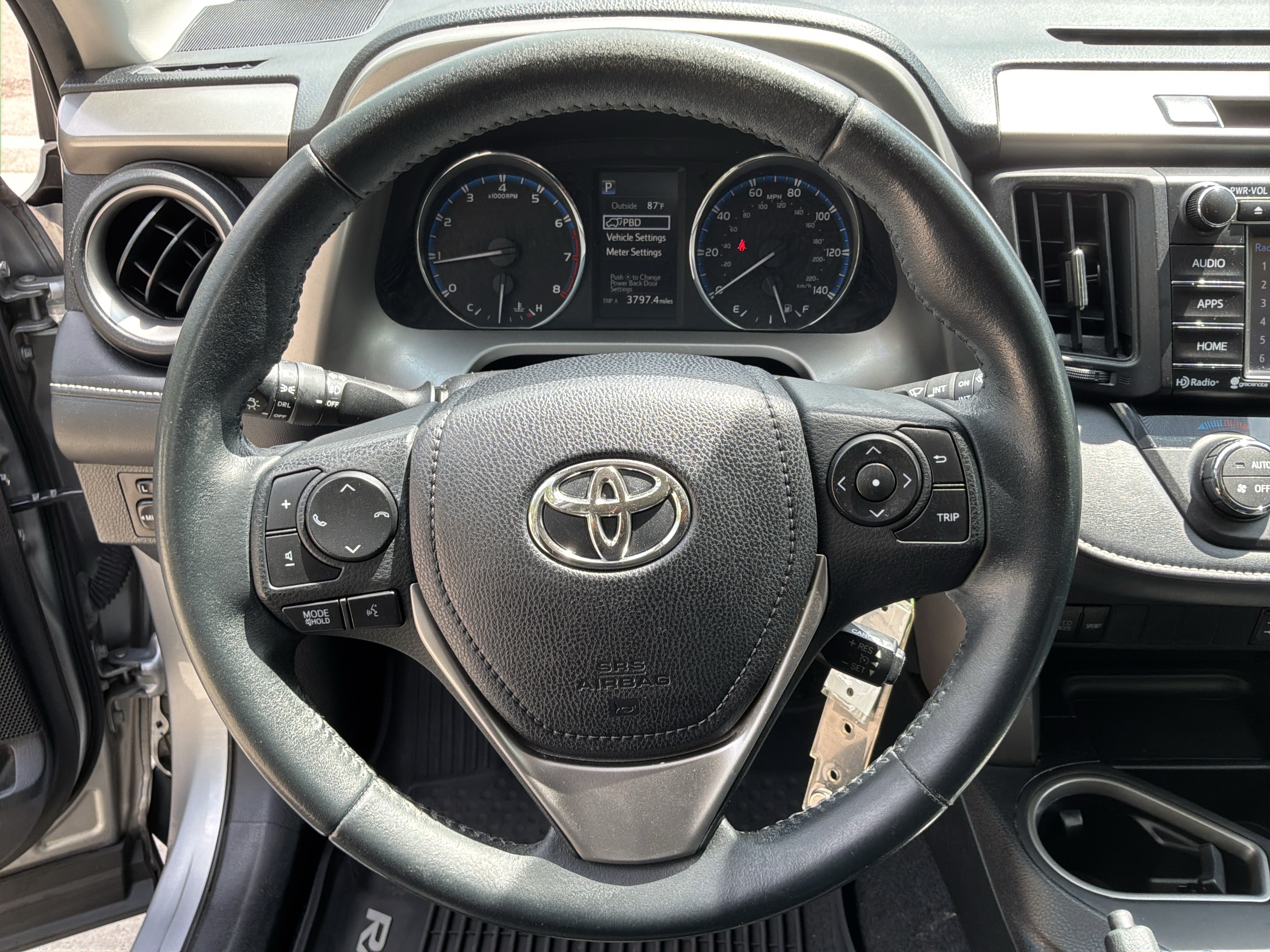 Used 2016 Toyota RAV4 XLE AWD/4WD image 18