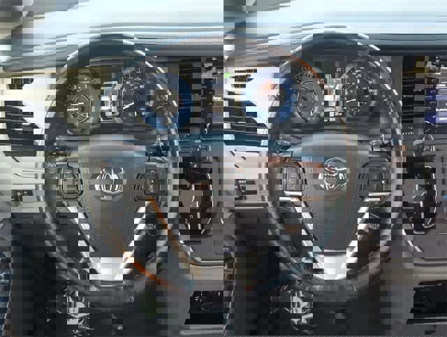 Used 2020 Toyota Sienna XLE image 25