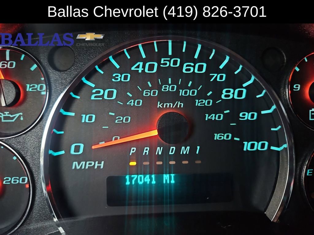 Used 2024 Chevrolet Express 2500 w/ Driver Convenience Package image 12