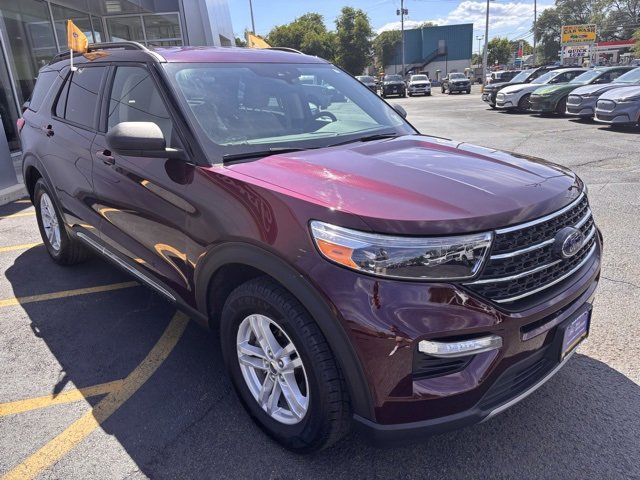 Certified 2022 Ford Explorer XLT w/ Equipment Group 202A image 10
