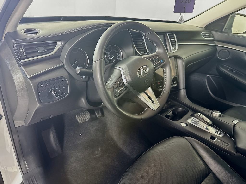 Certified 2023 INFINITI QX50 Luxe FWD image 11