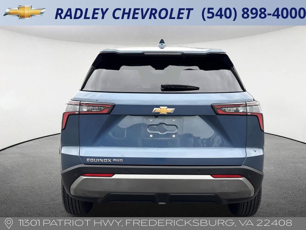 Used 2026 Chevrolet Equinox LT AWD/4WD image 19