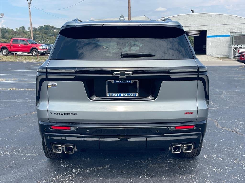 New 2026 Chevrolet Traverse RS image 6