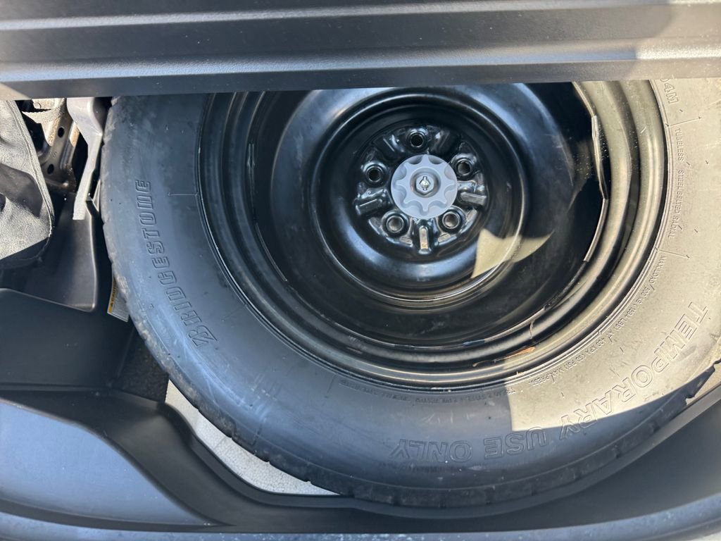 Used 2018 Toyota RAV4 LE w/ All Weather Liner Package image 17