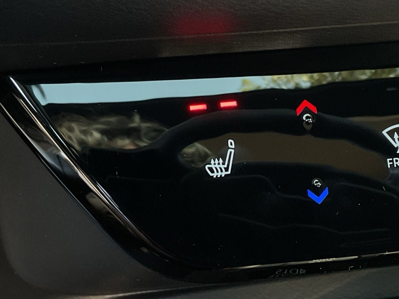 New 2027 Nissan Kicks SR AWD/4WD image 29
